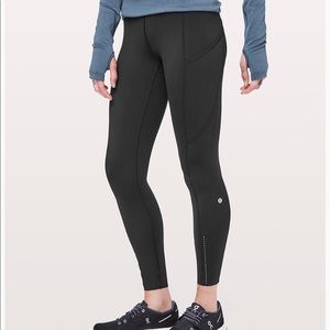 Lululemon Nulux 25” size 2